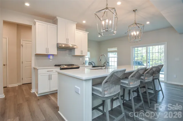 $500,000 | 3050 Streamside Drive, Davidson, NC 28036