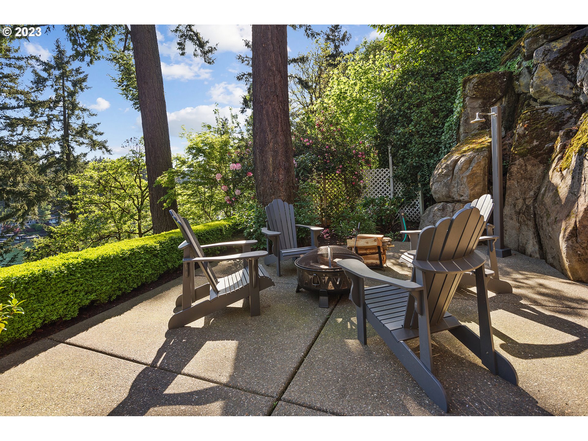 584 Ridgeway Road Lake Oswego, OR 97034 - Photo 38 of 44 Gallery Image 38