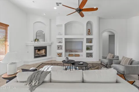 $685,000 | 42706 North 19th Street, New River, AZ 85087