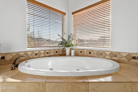 $685,000 | 42706 North 19th Street, New River, AZ 85087