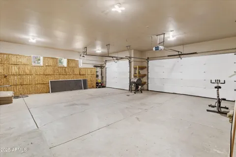 $685,000 | 42706 North 19th Street, New River, AZ 85087