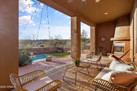 $685,000 | 42706 North 19th Street, New River, AZ 85087