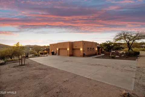 $685,000 | 42706 North 19th Street, New River, AZ 85087