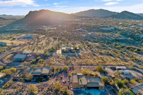 $685,000 | 42706 North 19th Street, New River, AZ 85087