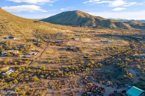 $685,000 | 42706 North 19th Street, New River, AZ 85087