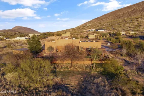 $685,000 | 42706 North 19th Street, New River, AZ 85087