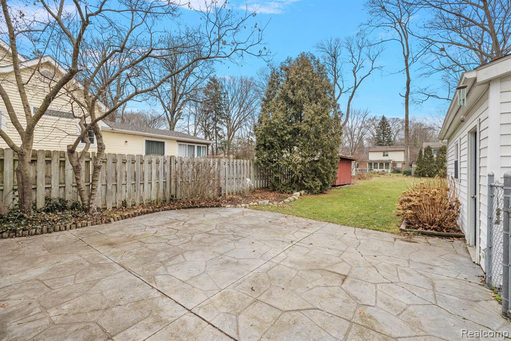 206 Woodside Road Royal Oak, MI 48073 - Photo 41 of 46