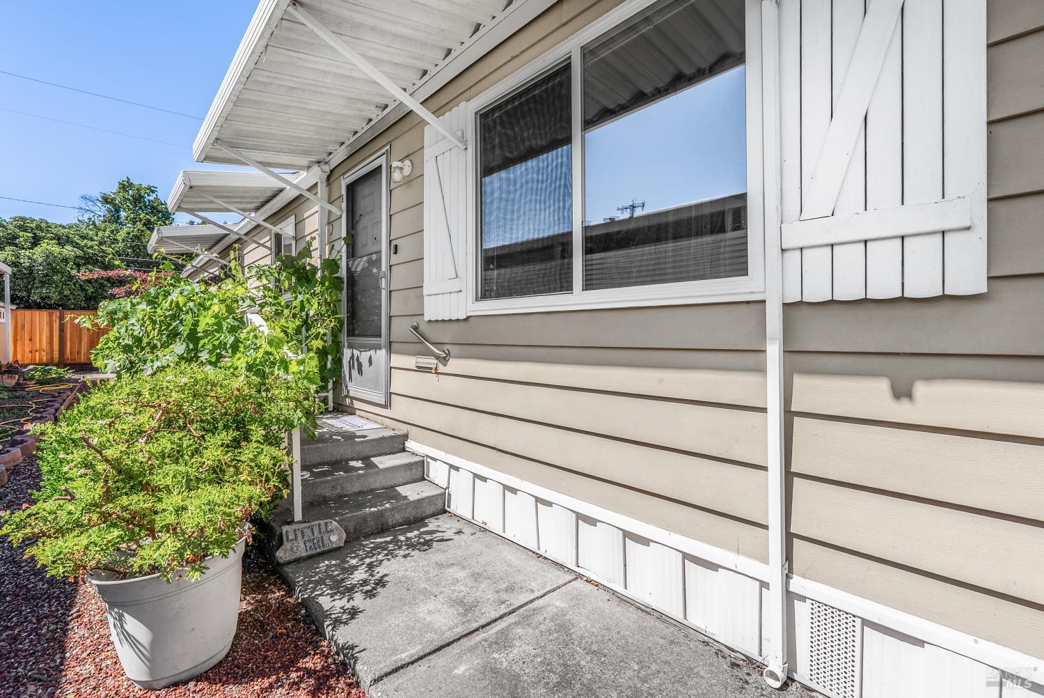 156 Westgate Circle Santa Rosa, CA 95401 - Photo 4 of 25