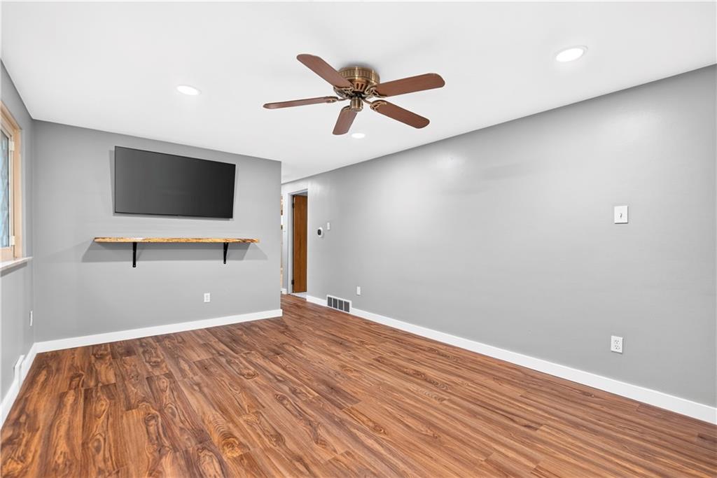 12 Corbett Avenue Irwin, PA 15642 - Photo 7 of 28