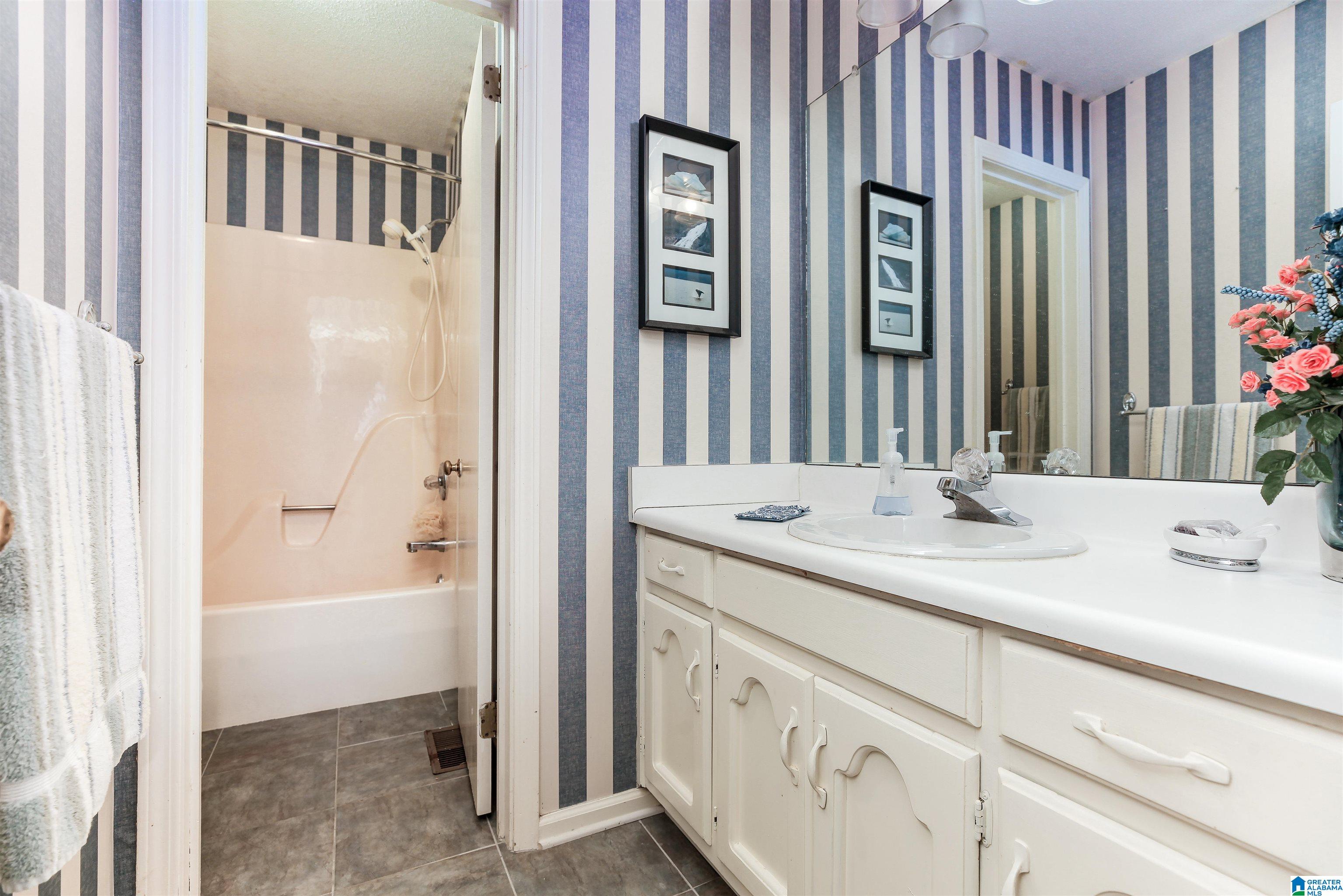 517 Kennedy Road Gardendale, AL 35071 - Photo 20 of 35