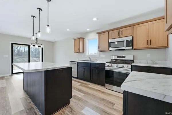 $364,900 | 15508 Impala Drive, Huntertown, IN 46748