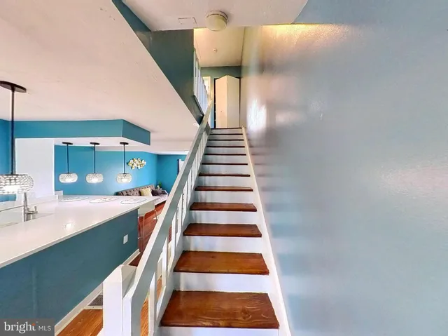 a car parked in front of a house