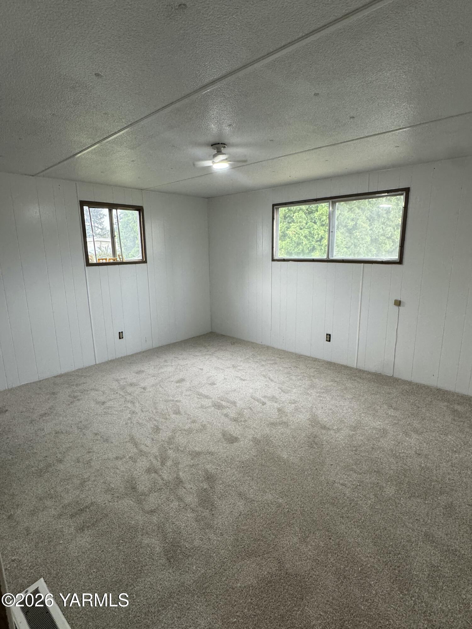 451 Pence Road, Unit 35 Yakima, WA 98908 - Photo 10 of 16 IMG_5976