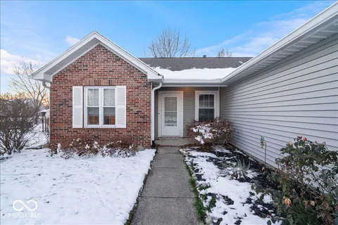 $275,000 | 7256 Camberwood Drive, Indianapolis, IN 46268