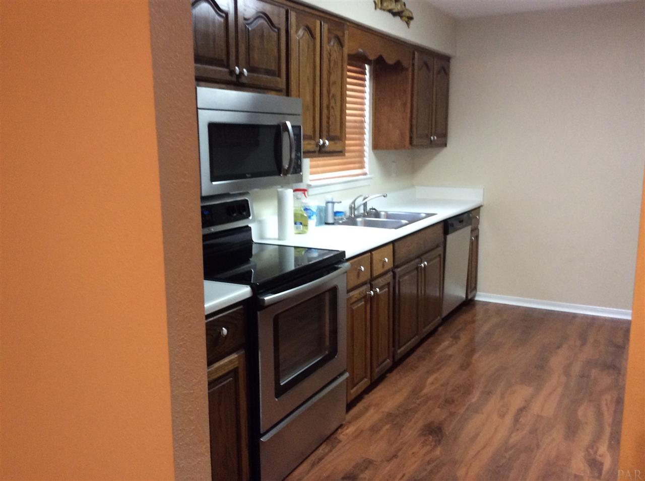 703 Valley Road, Unit 2 Crestview, FL 32539 - Photo 3 of 12