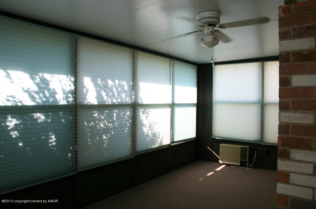 5105 Raindrop Lane Amarillo, TX 79110 - Photo 16 of 21 Sunroom