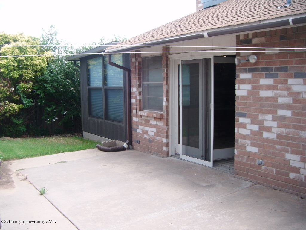 5105 Raindrop Lane Amarillo, TX 79110 - Photo 18 of 21 Side Patio