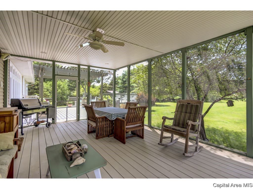 4819 Stagecoach Road Pleasant Plains, IL 62677 - Photo 28 of 36