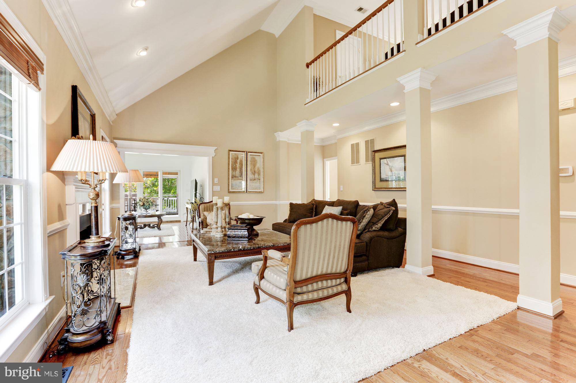 19903 Naples Lakes Terrace Ashburn, VA 20147 - Photo 5 of 30 Living Room