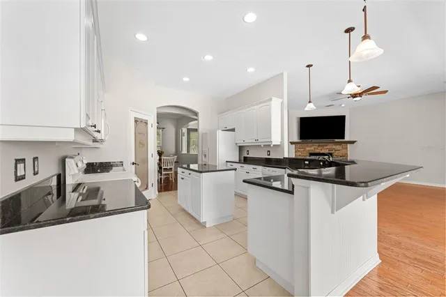 $1,750,000 | 2702 Rogers Ranch Road, Lithia, FL 33547