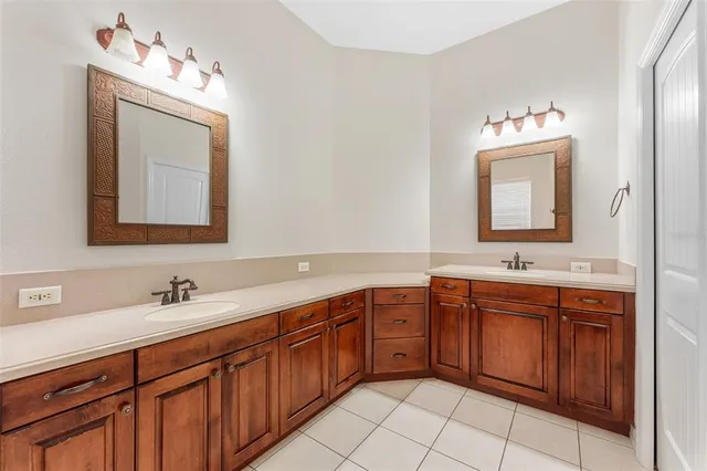 $1,750,000 | 2702 Rogers Ranch Road, Lithia, FL 33547