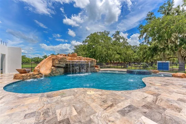 $1,750,000 | 2702 Rogers Ranch Road, Lithia, FL 33547