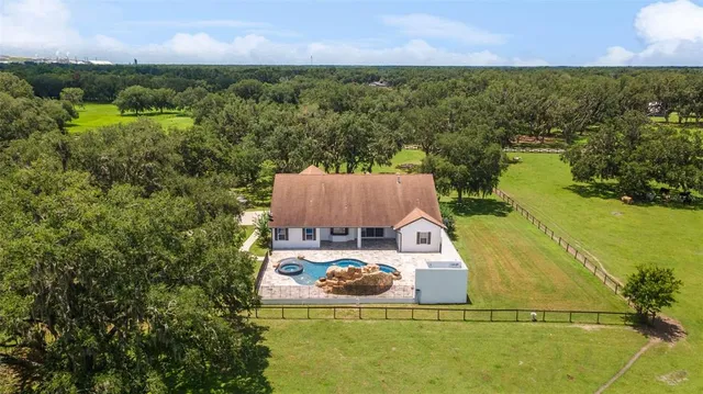 $1,750,000 | 2702 Rogers Ranch Road, Lithia, FL 33547