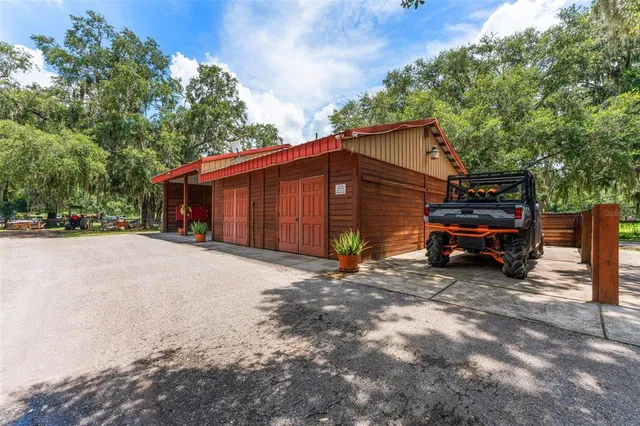 $1,750,000 | 2702 Rogers Ranch Road, Lithia, FL 33547