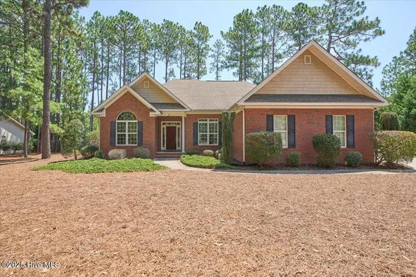$420,000 | 8 Rutledge Lane, Pinehurst, NC 28374