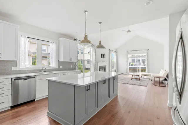 $4,300 | 3093 North Spurway Drive, Ann Arbor, MI 48105