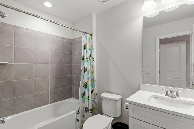 $4,300 | 3093 North Spurway Drive, Ann Arbor, MI 48105