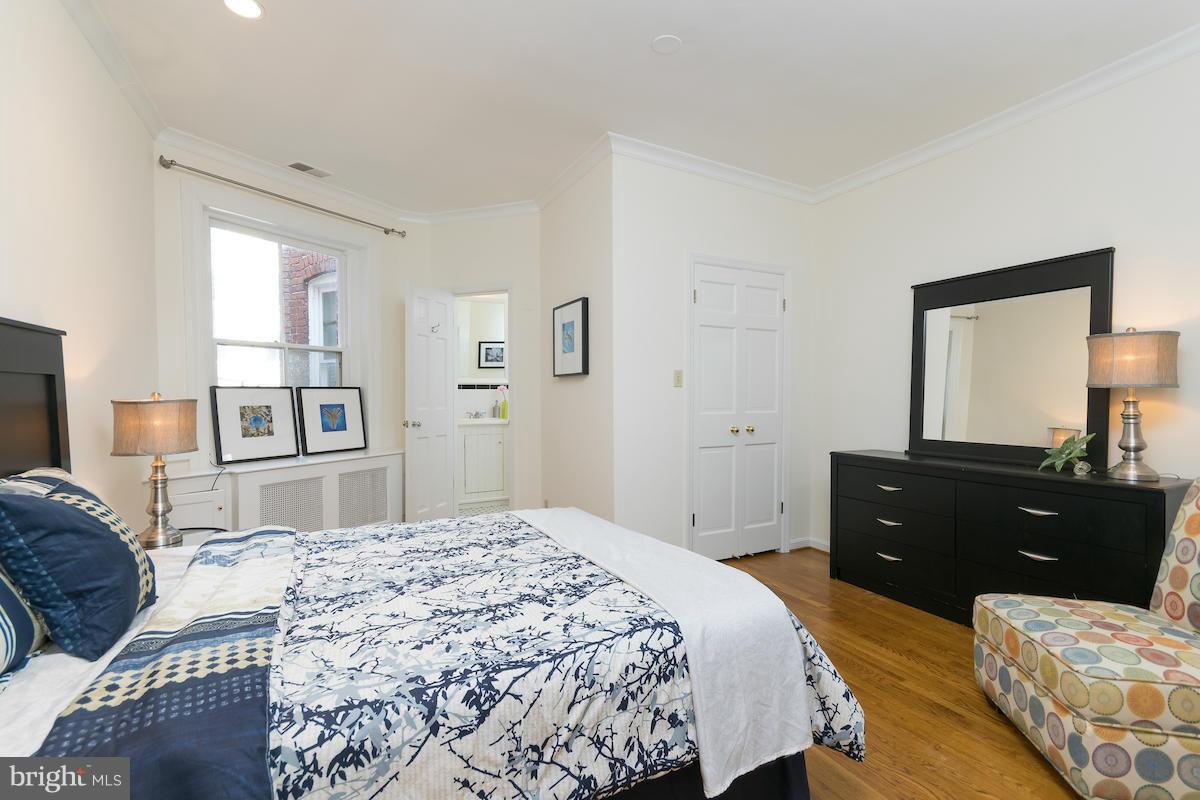 1863 Kalorama Road Northwest, Unit 4A Washington, DC 20009 - Photo 11 of 15 Bedroom