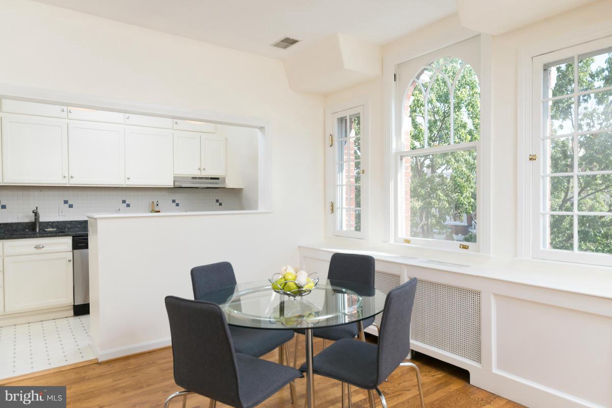 1863 Kalorama Road Northwest, Unit 4A Washington, DC 20009 - Photo 5 of 15 Dining Room