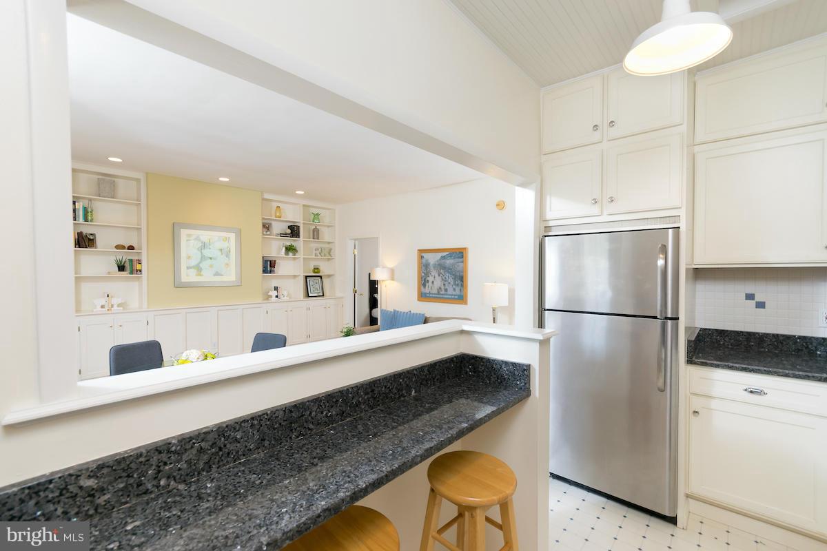 1863 Kalorama Road Northwest, Unit 4A Washington, DC 20009 - Photo 7 of 15 Kitchen