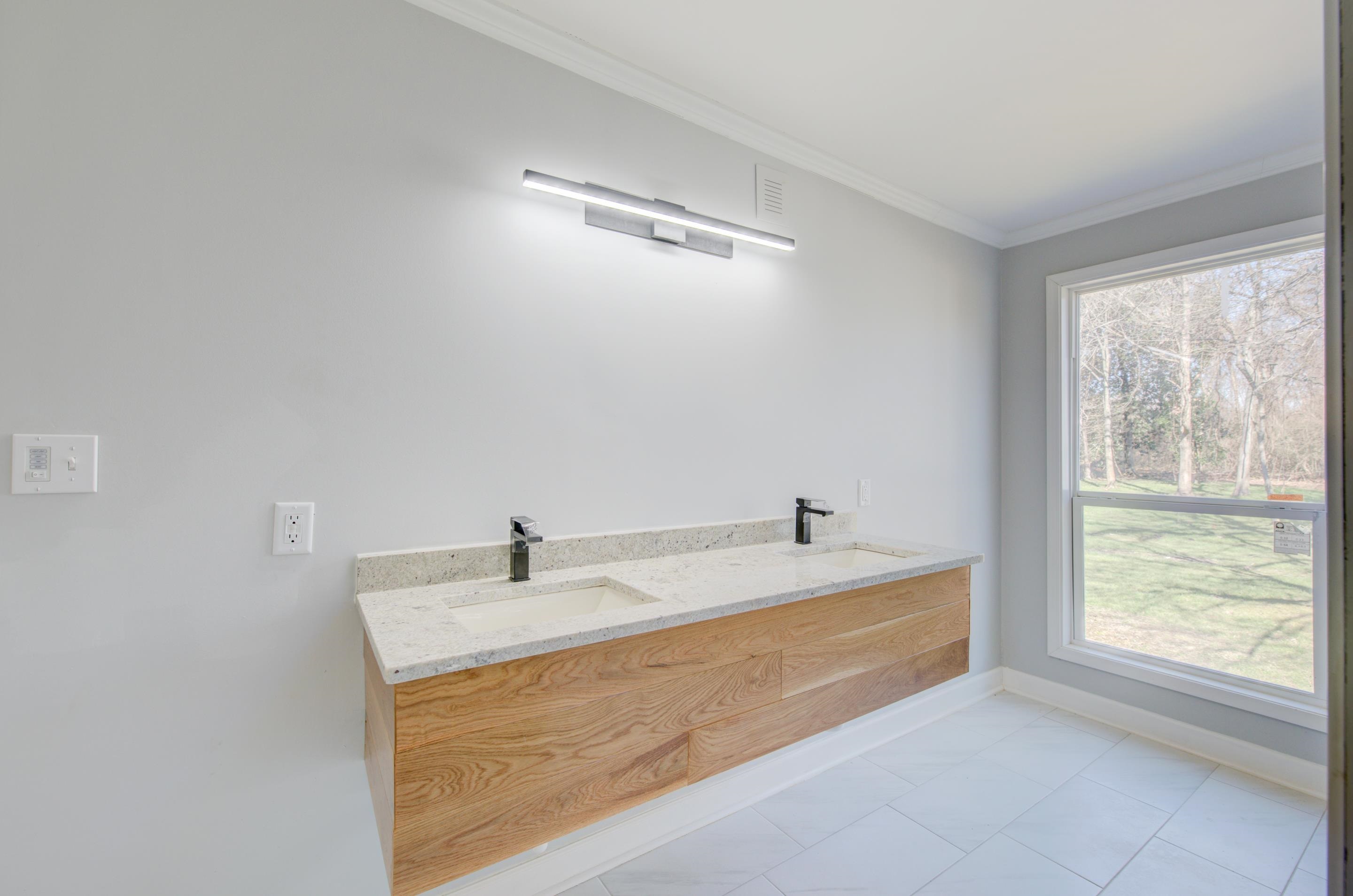 7250 Cedar Road Bartlett, TN 38135 - Photo 14 of 25 a bathroom with a sink and a bathtub