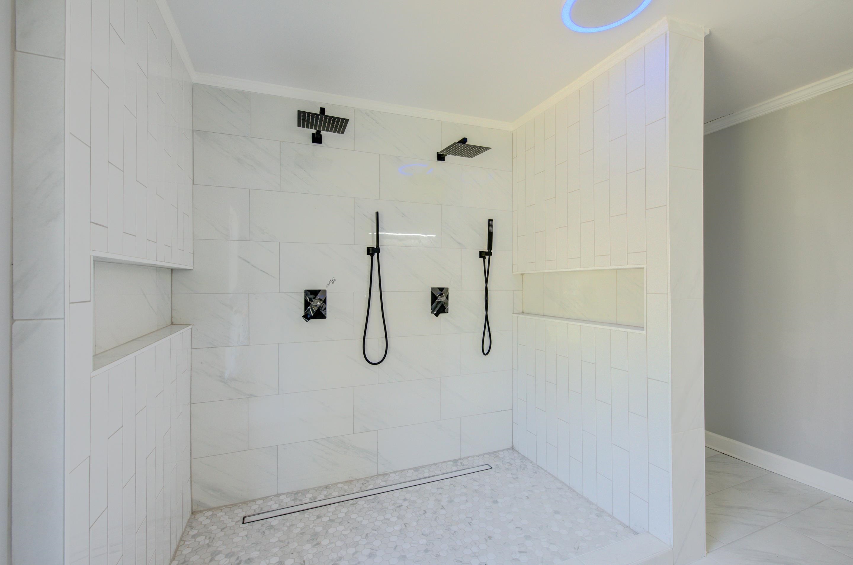 7250 Cedar Road Bartlett, TN 38135 - Photo 15 of 25 a bathroom with a shower