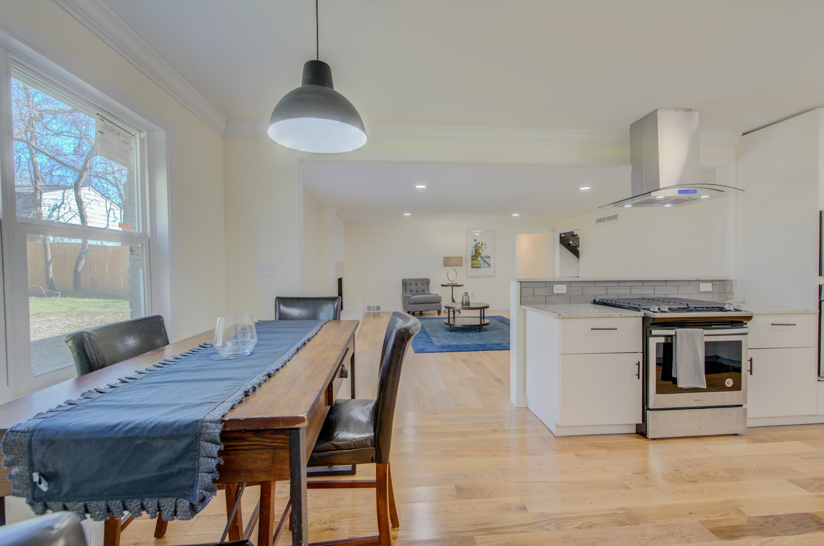 7250 Cedar Road Bartlett, TN 38135 - Photo 10 of 25 a kitchen with a table and chairs in it
