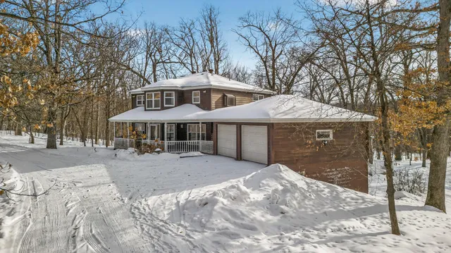 $570,000 | 5945 140th Street Northwest, Clearwater, MN 55320