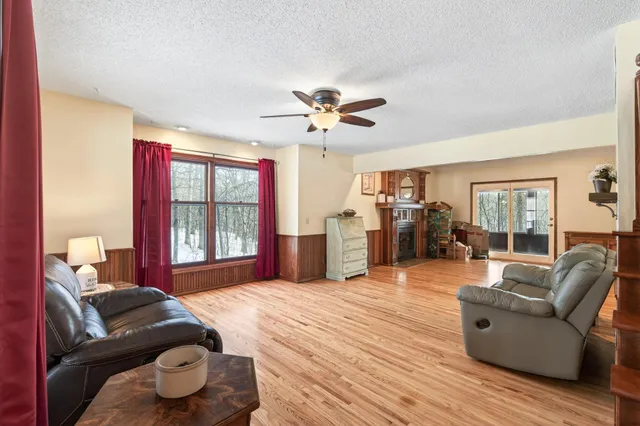 $570,000 | 5945 140th Street Northwest, Clearwater, MN 55320