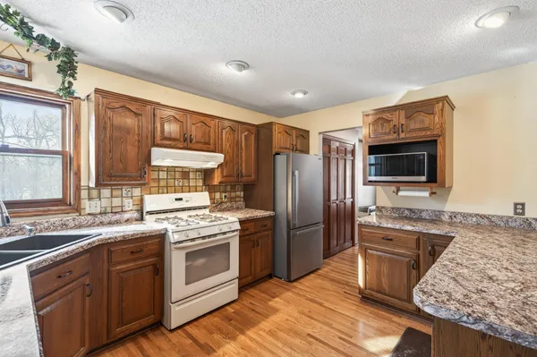$570,000 | 5945 140th Street Northwest, Clearwater, MN 55320