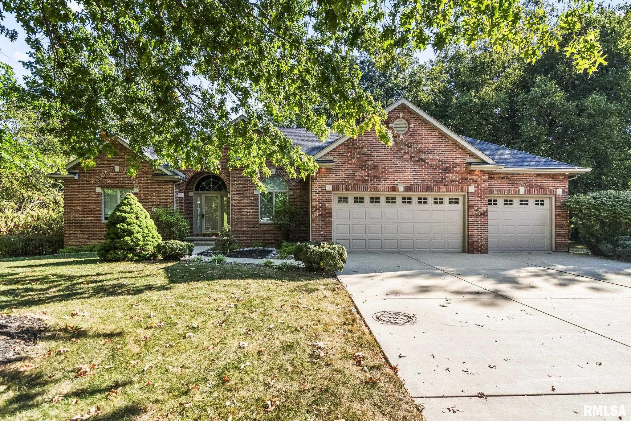 2317 Mariners Point Lane Springfield, IL 62712 - Photo 2 of 56