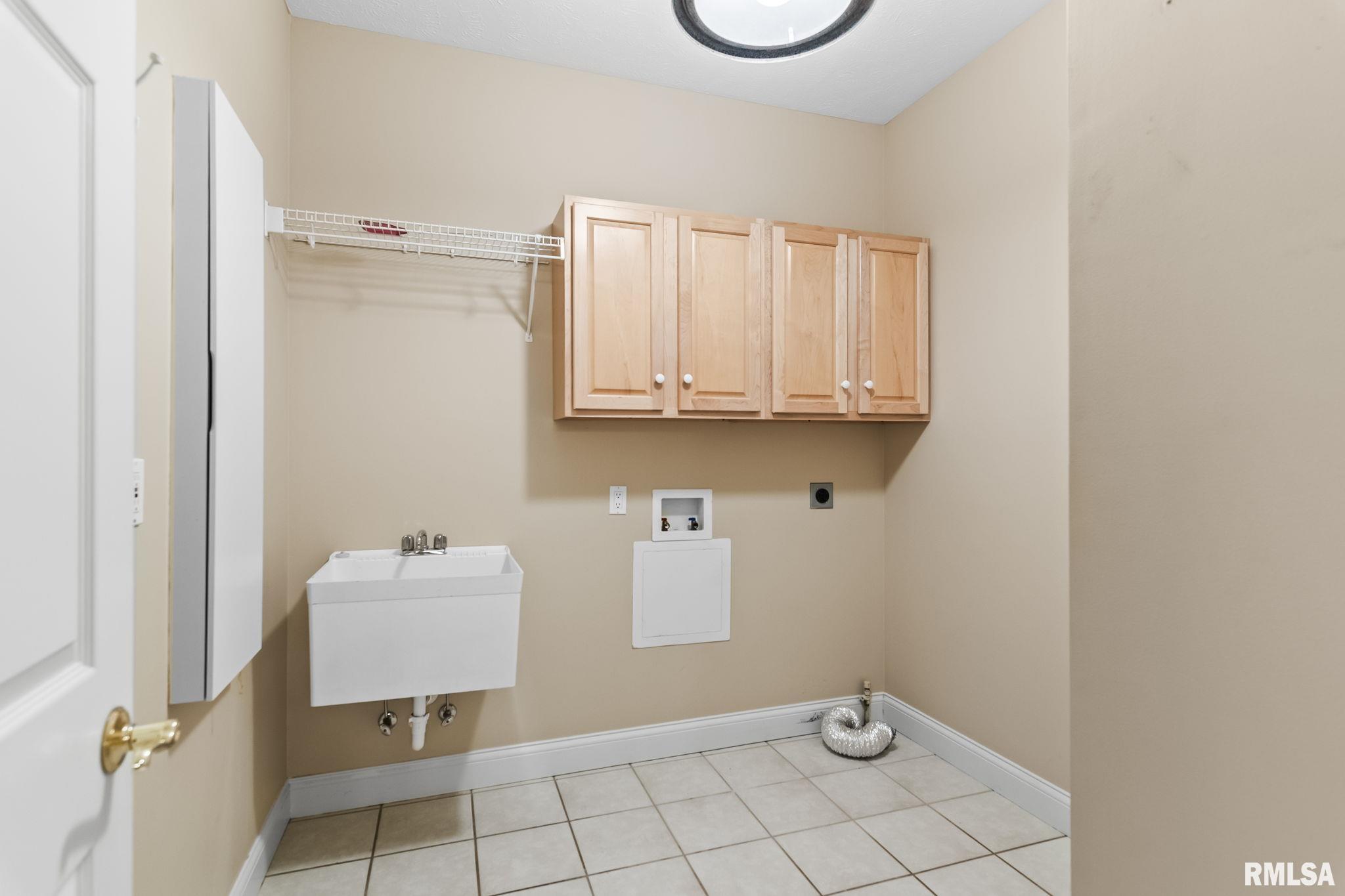 2317 Mariners Point Lane Springfield, IL 62712 - Photo 29 of 56