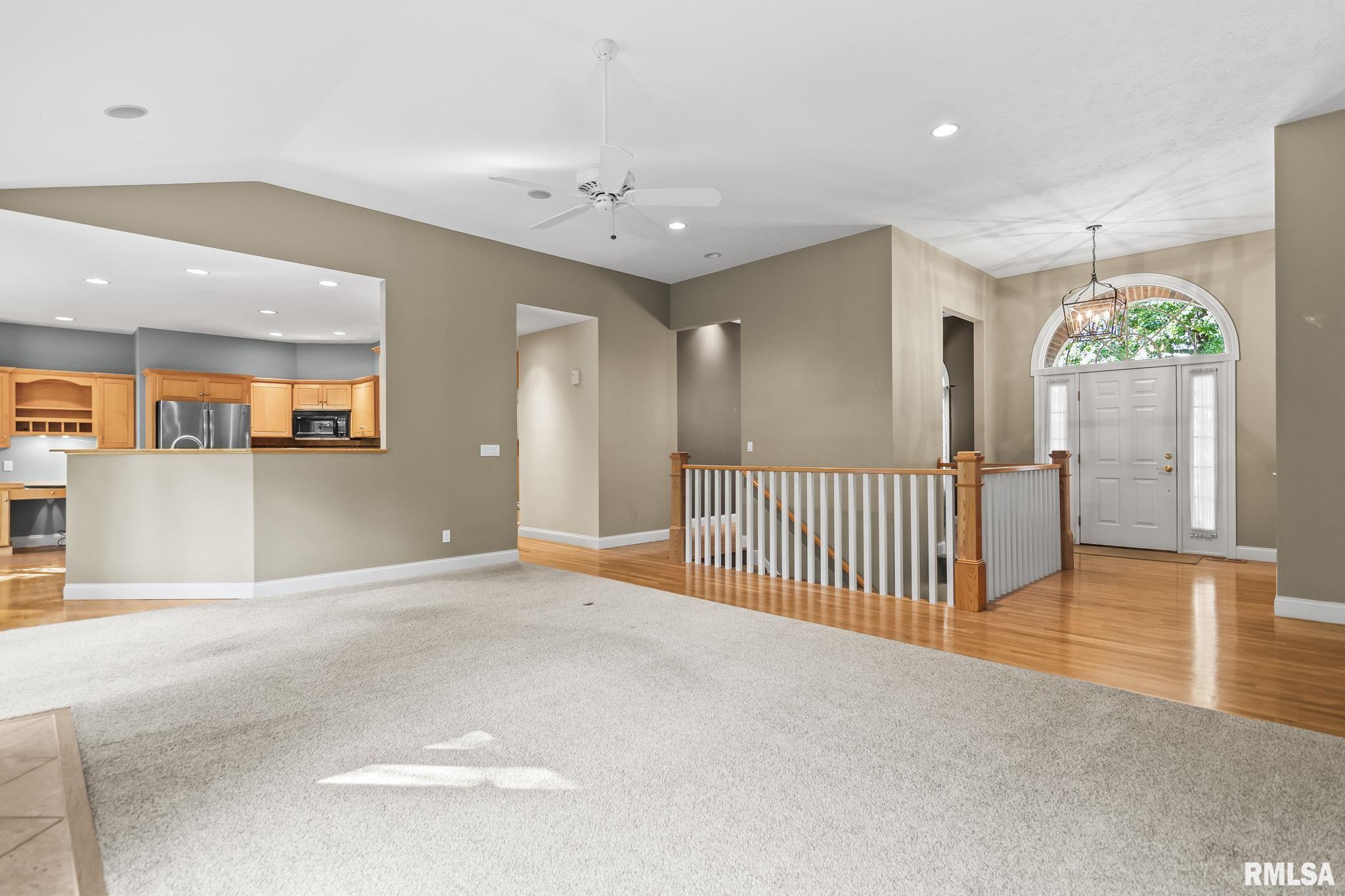 2317 Mariners Point Lane Springfield, IL 62712 - Photo 7 of 56