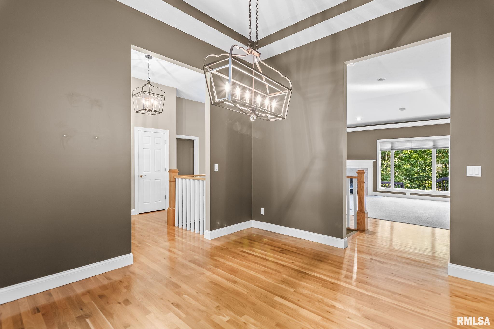 2317 Mariners Point Lane Springfield, IL 62712 - Photo 10 of 56