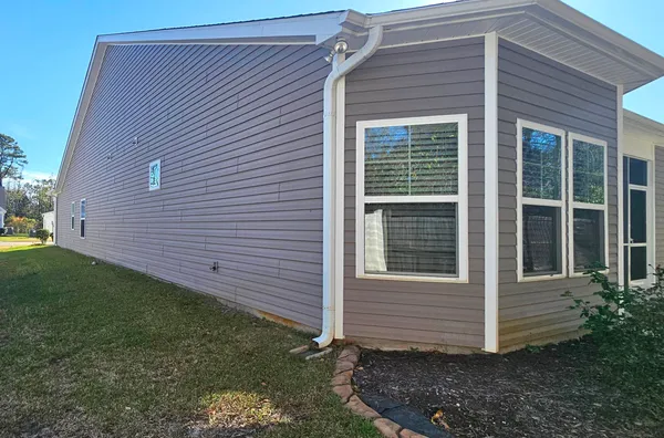 $2,195 | 440 Shaftesbury Lane, Conway, SC 29526