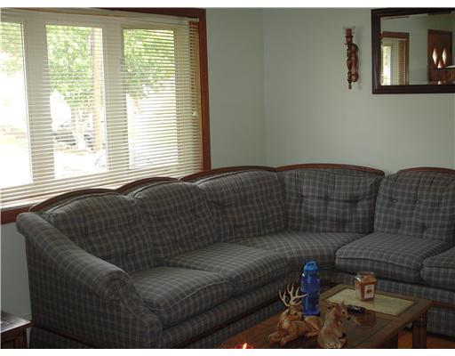 3609 Bevan Road North Versailles, PA 15137 - Photo 7 of 18 Living Room.
