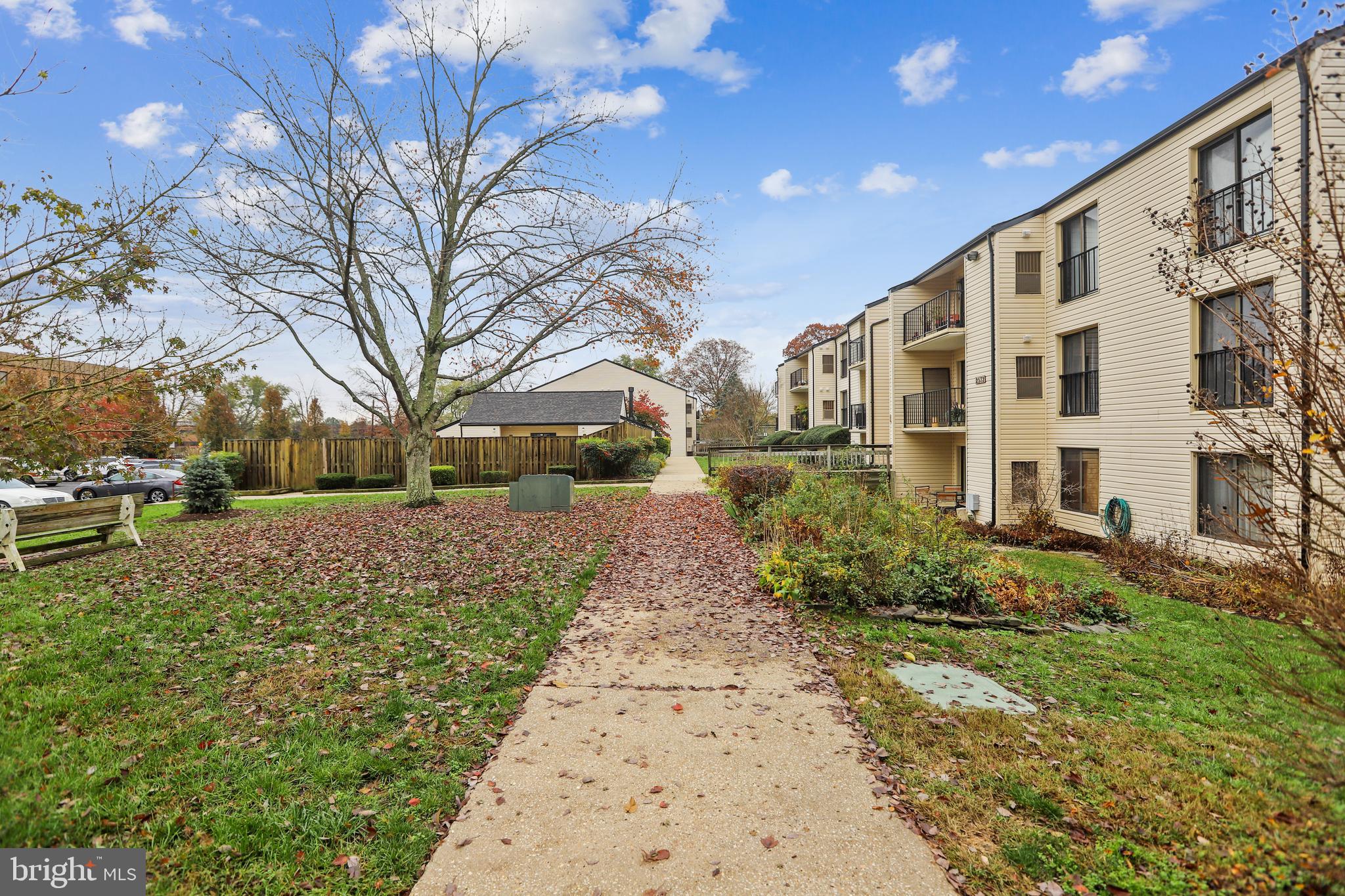 2572 Riva Road, Unit 9B Annapolis, MD 21401 - Photo 35 of 36 a view of a pathway with a yard