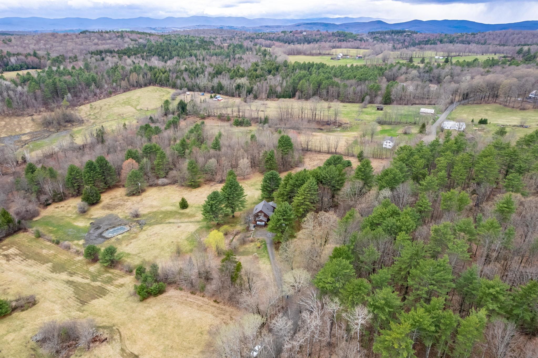 706 Lavender Road Brookfield, VT 05036 - Photo 6 of 40