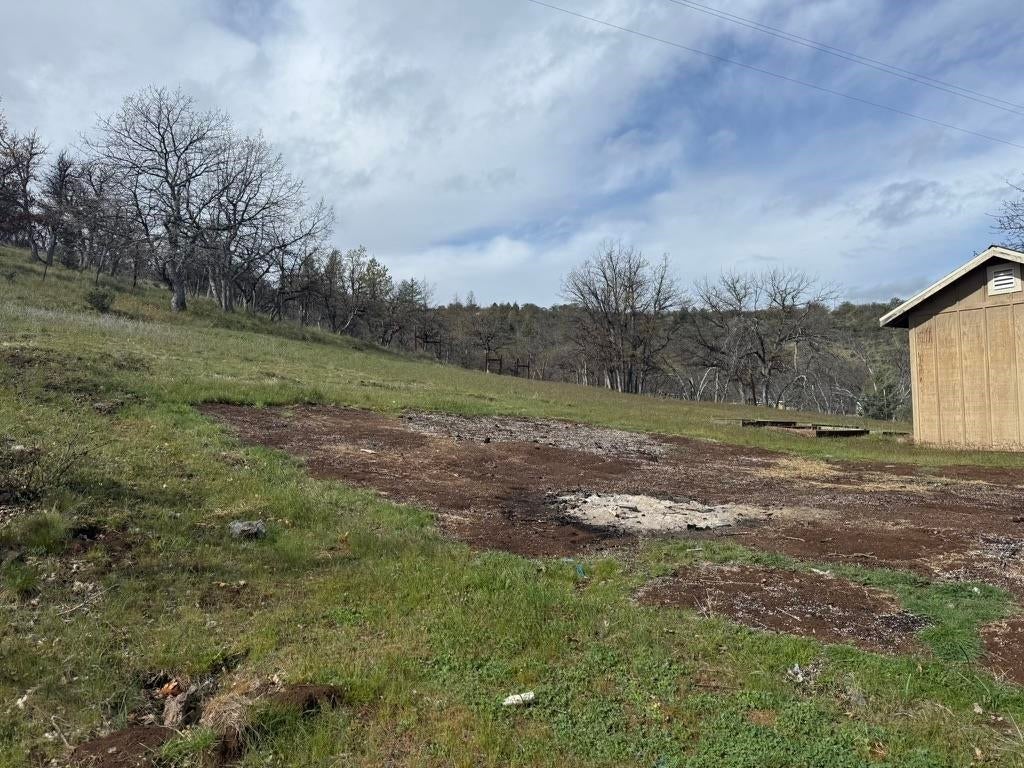 14409 Ager Road Hornbrook, CA 96044 - Photo 16 of 19 Gallery Image 16