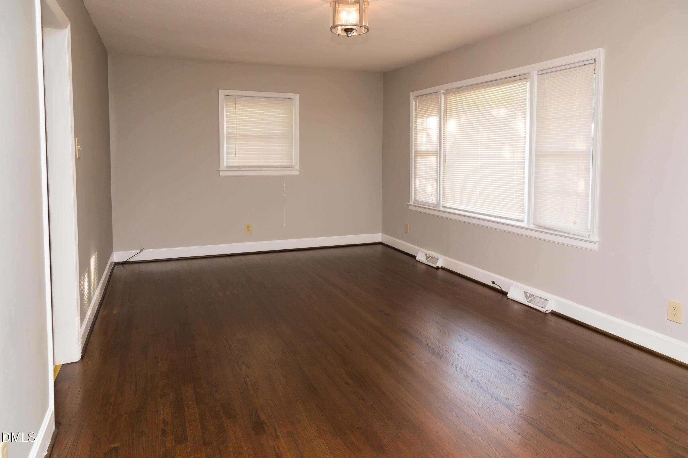 513 North 5th Street Mebane, NC 27302 - Photo 8 of 30 untitled-5144